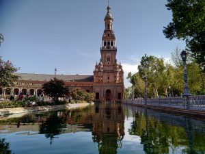 Andalusia senza automobile, Plaza de Espana