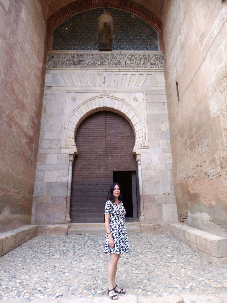La travel blogger Veronica Pesce di Meraviglieuropa all'Alhambra