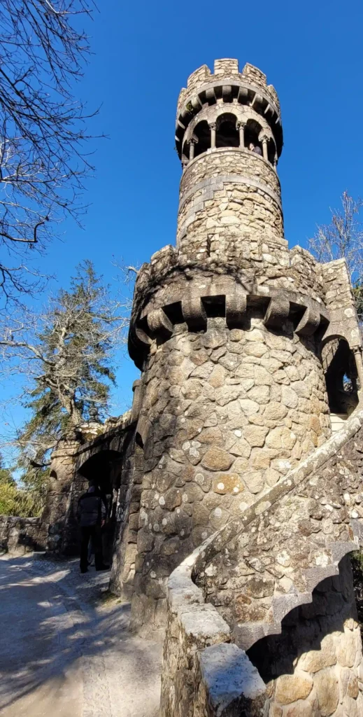 all'interno della Quinta da Regaleira, una torre